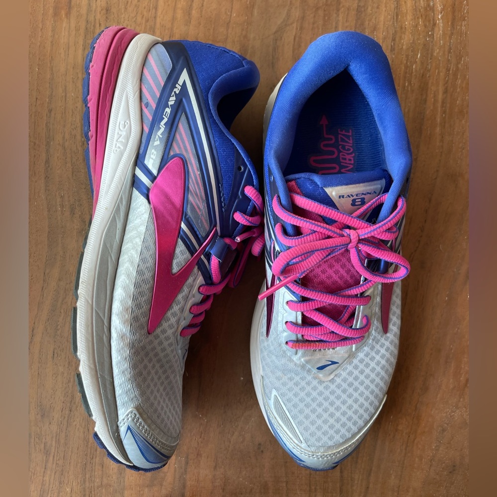 Brooks Womens White Blue Pink Glycerin/Atrena Athletic Running Shoes - Picture 2 of 10